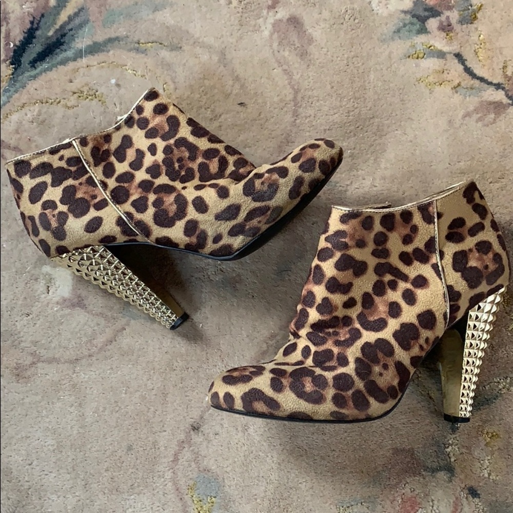 Vintage Cheetah Booties